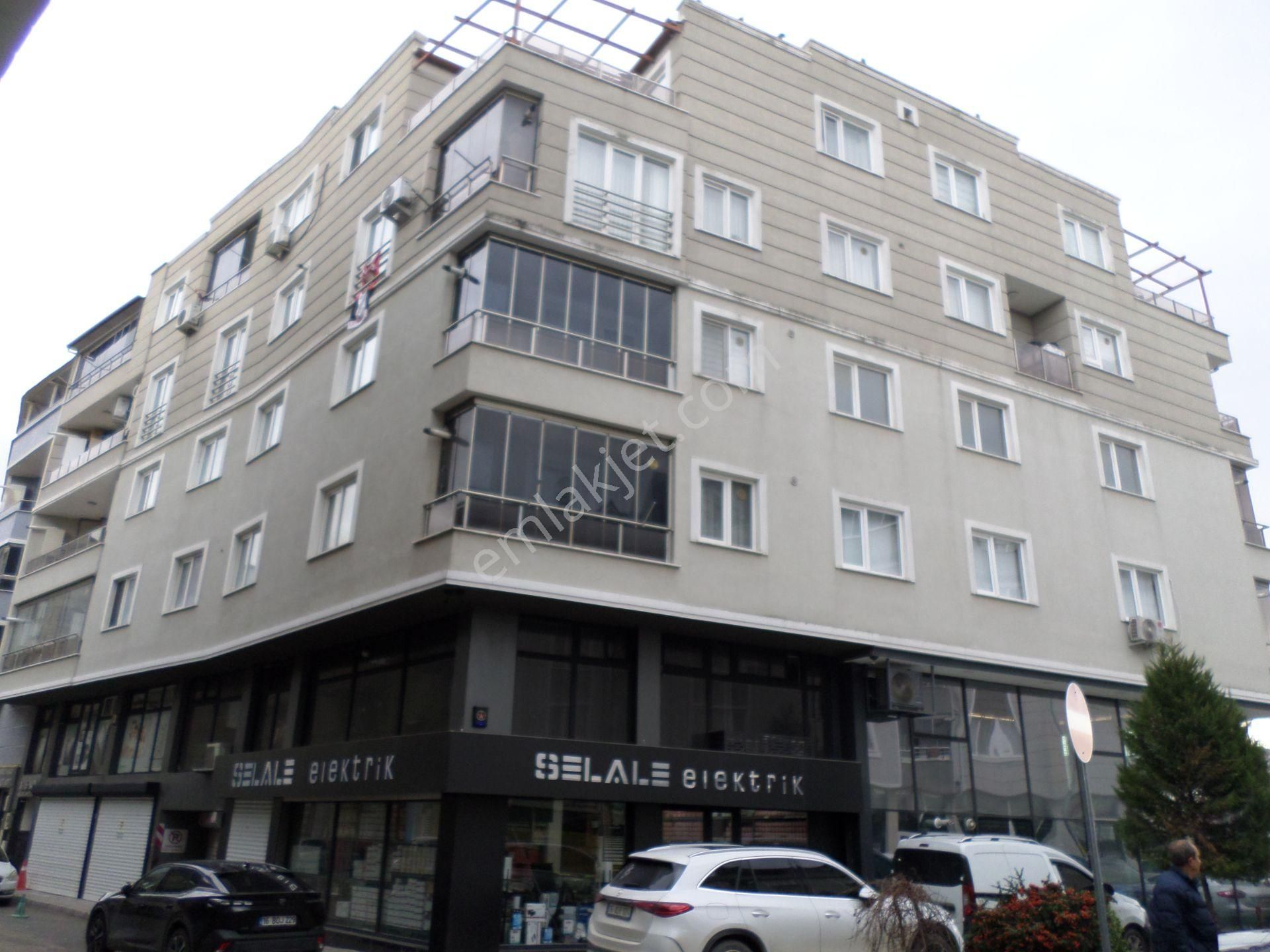 Bursa Nilüfer Ertuğrul'da Satılık Dubleks Daire Merkezde Düzayak Yeni 6 Yaş Mülkiyet Tapulu 3 Katlı