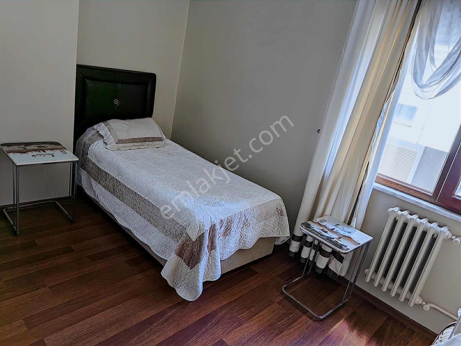 Marmaray Ve Minibüs Arası Nezih Sokakta 3+1 145 M² Otoparklı - Görsel 4