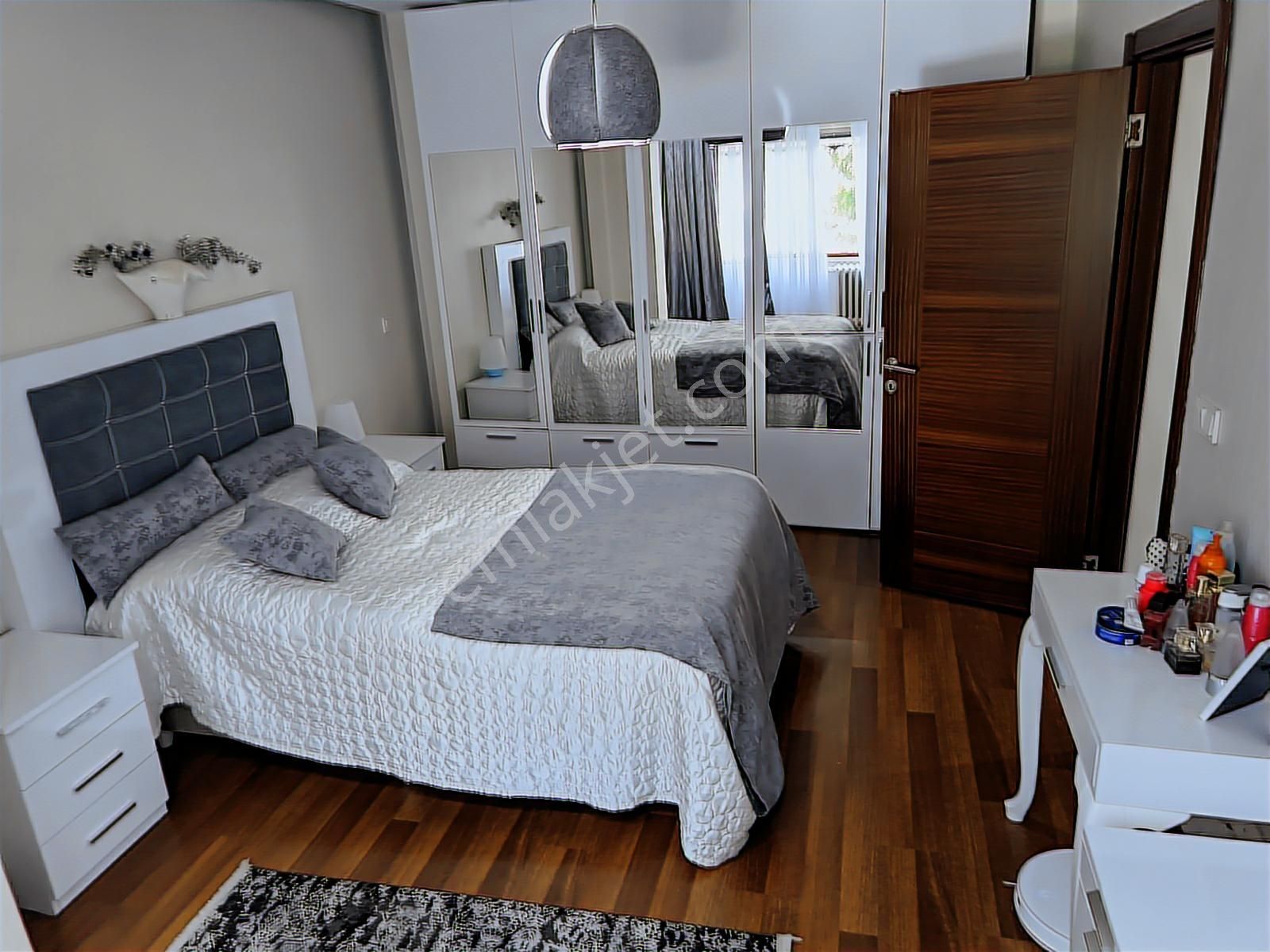 Göztepe Karanfil Sokakta Bakımlı 3+1 145 M² Balkonlu - Görsel 28