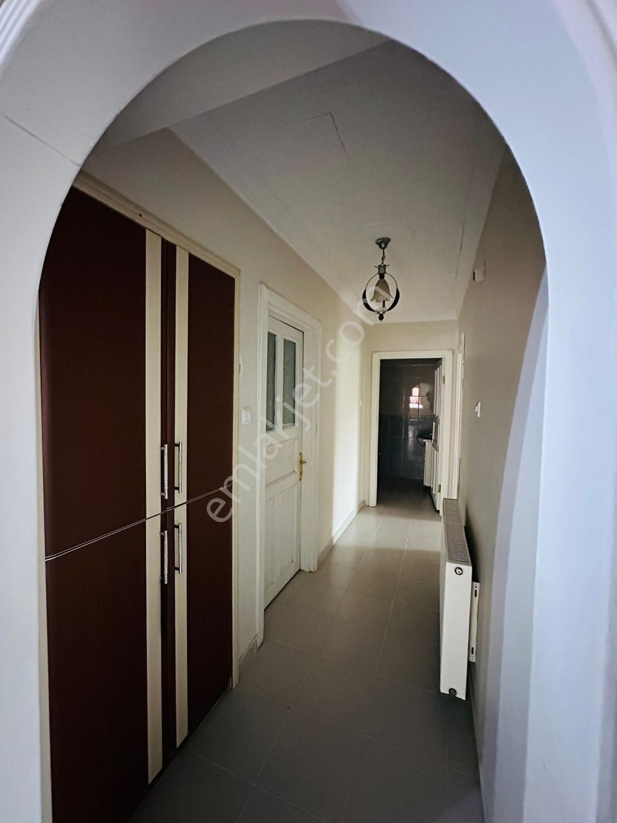 Hüseyingazi Göbekte 3+1 3.katta Satılık Fırsat Daire !! - Görsel 15