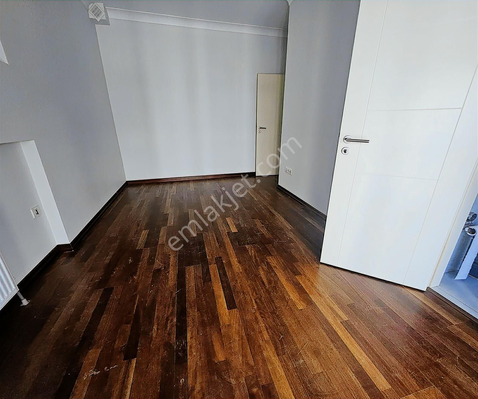 Suadiye'de 3+1 135 M² Bağdat Cad. 1 Dk Kombili Ara Katta - Görsel 7