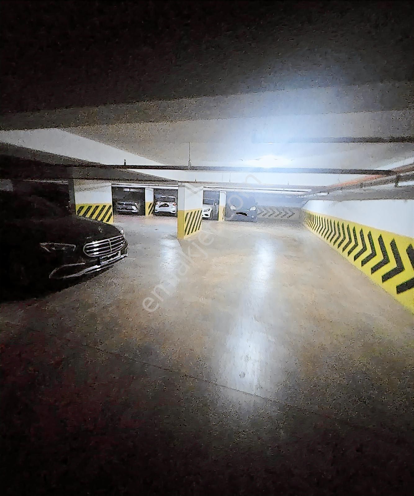 Suadiye'de 3+1 135 M² Bağdat Cad. 1 Dk Kombili Ara Katta - Görsel 25