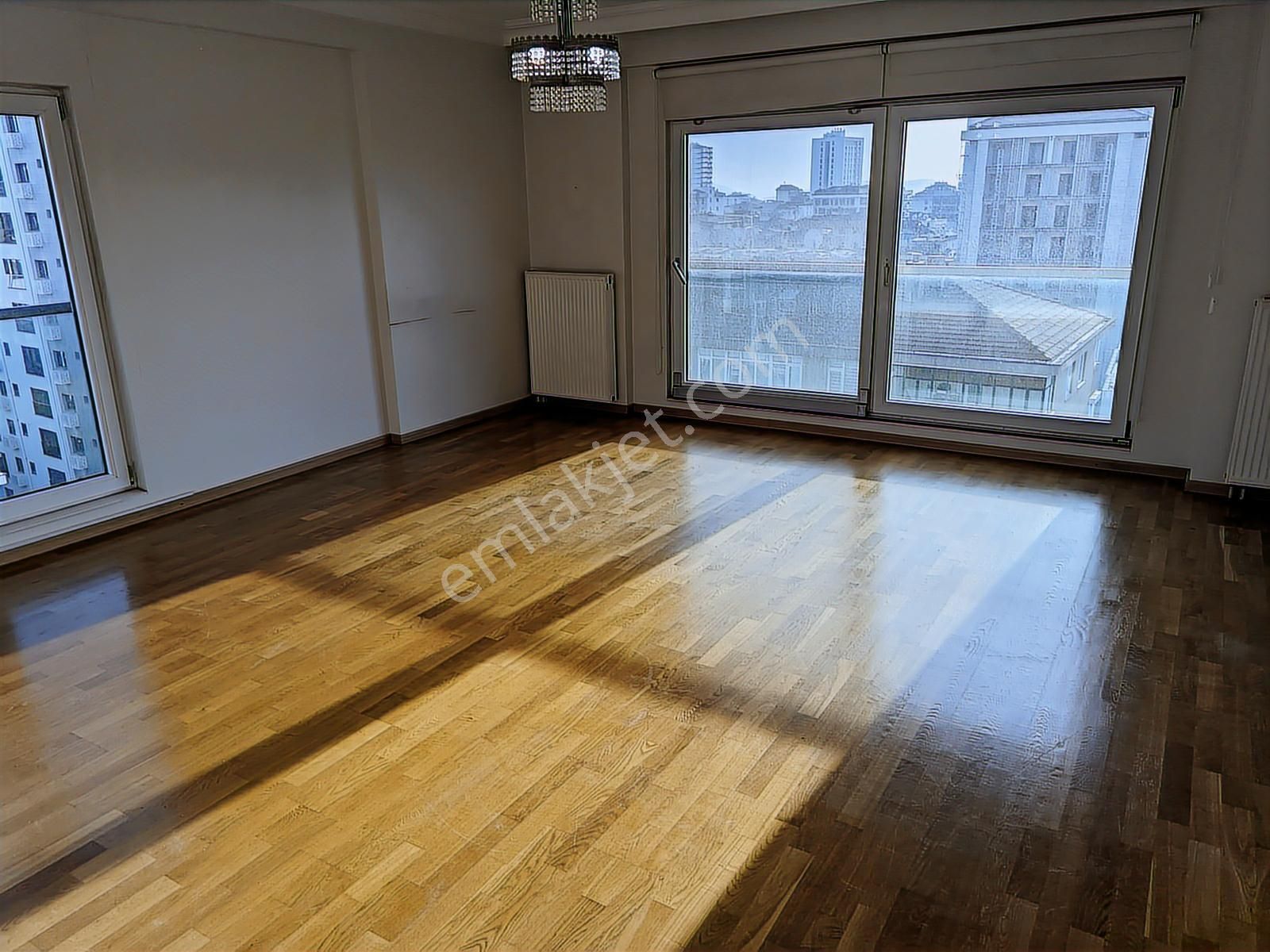 Açık Havuz & K.garajlı Denizciler Residence 3+1 130m² Kombili