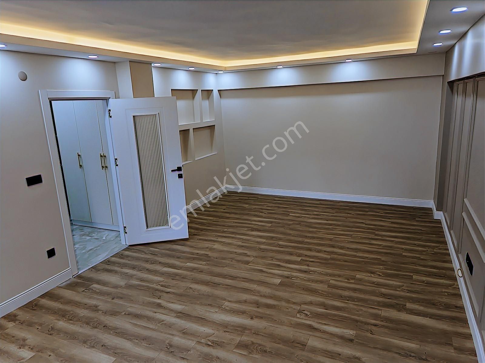 İdealtepe Eray Kent Sitesi Ara Kat 3+1 110 M² Balkonlu - Görsel 2