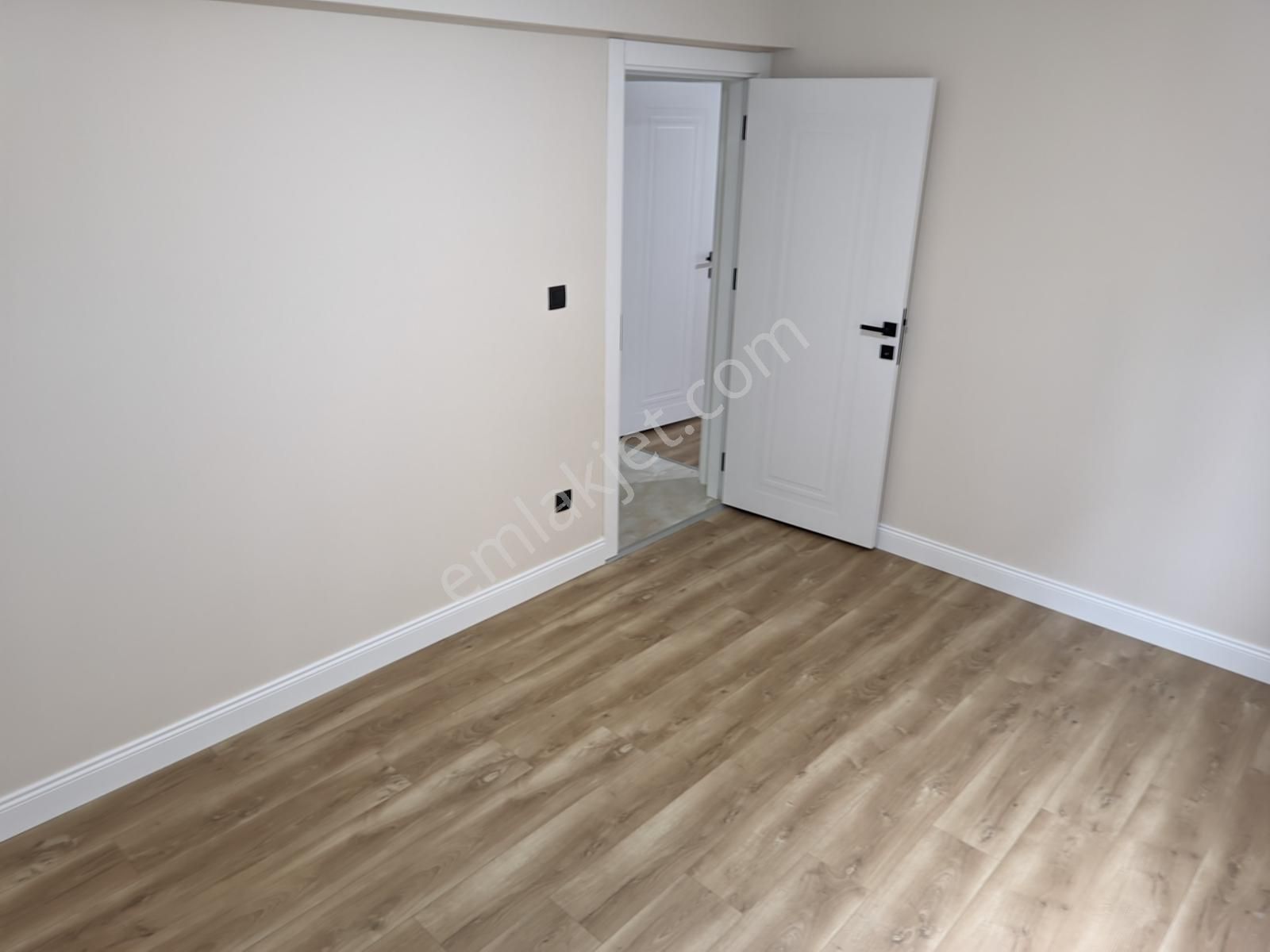 İdealtepe Eray Kent Sitesi Ara Kat 3+1 110 M² Balkonlu - Görsel 31