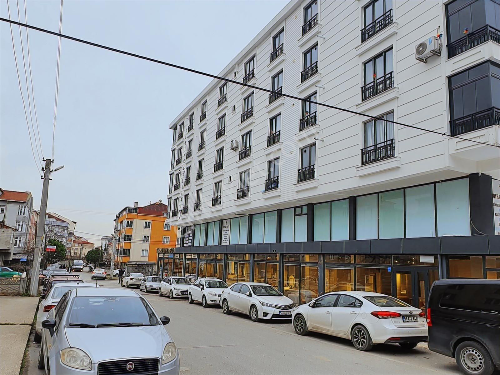 Geniş Mutfaklı, Okula Ve Pazara Yakın, Ana Caddede Ön Cephe 2+1 - Görsel 26