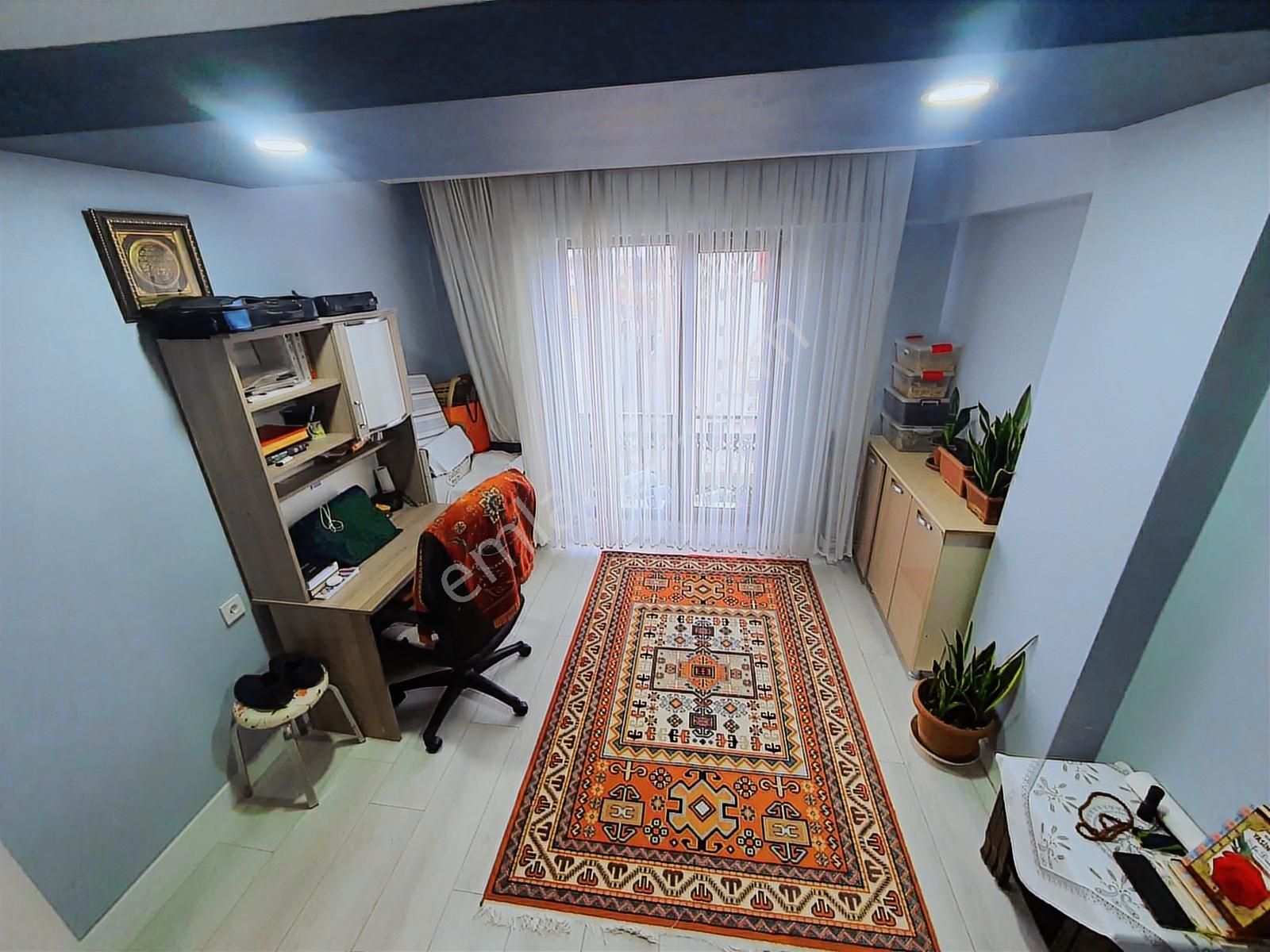 Geniş Mutfaklı, Okula Ve Pazara Yakın, Ana Caddede Ön Cephe 2+1 - Görsel 3