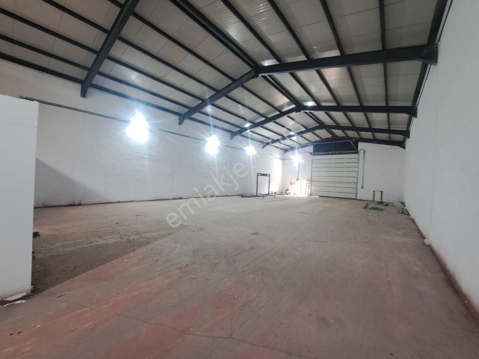Remax Dem'den 382 M2 Satılık Fırsat Depo - Görsel 3