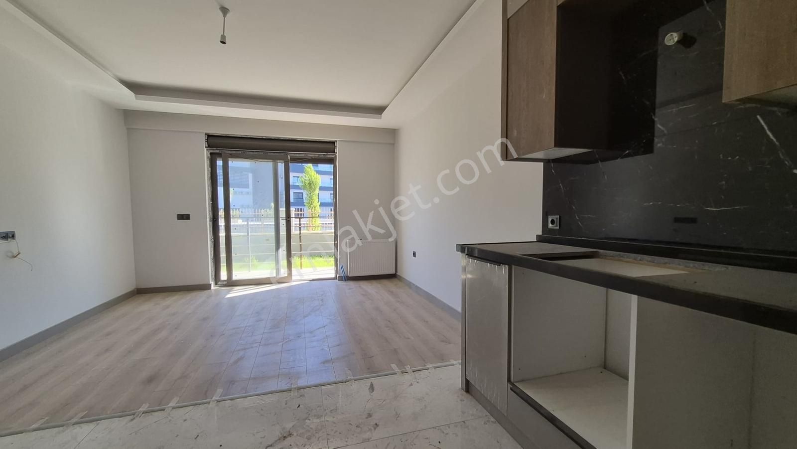 Altıntaş'ta Yatırımlık Site İçerisinde Katta 1+1 Satılık Daire - Görsel 7