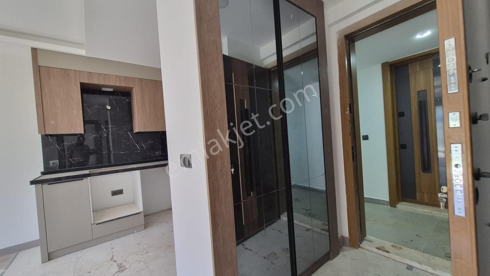Altıntaş'ta Yatırımlık Site İçerisinde Katta 1+1 Satılık Daire - Görsel 26