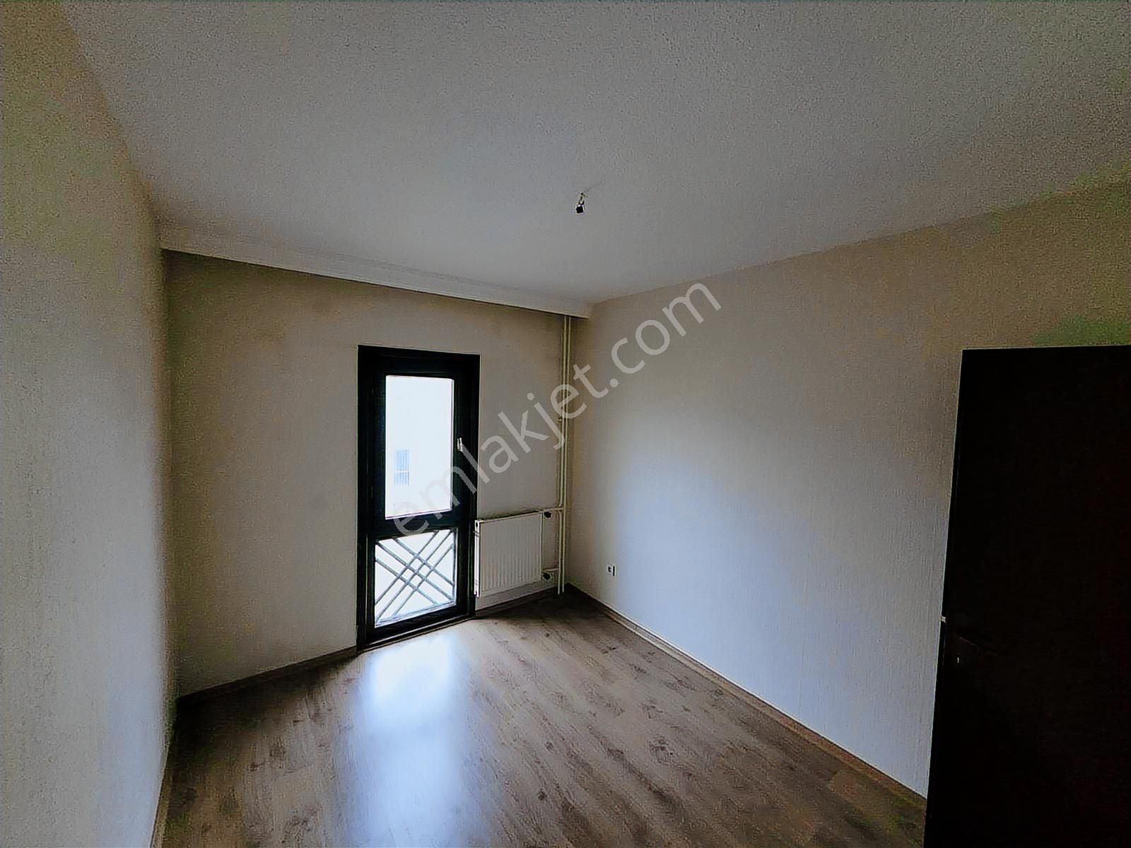 Altın Emlak'tan Kiralık Konutkent 1 De Ara Kat 3+1 Daire - Görsel 2