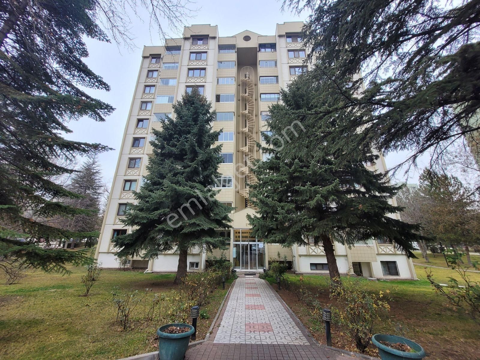 Altın Emlak'tan Kiralık Konutkent 1 De Ara Kat 3+1 Daire