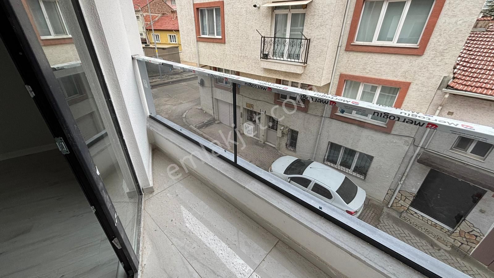 Recep Ümit Emlak'tan Şirintepe Mahallesinde Lüks Satılık 1+1 Daireler Nü - Görsel 11