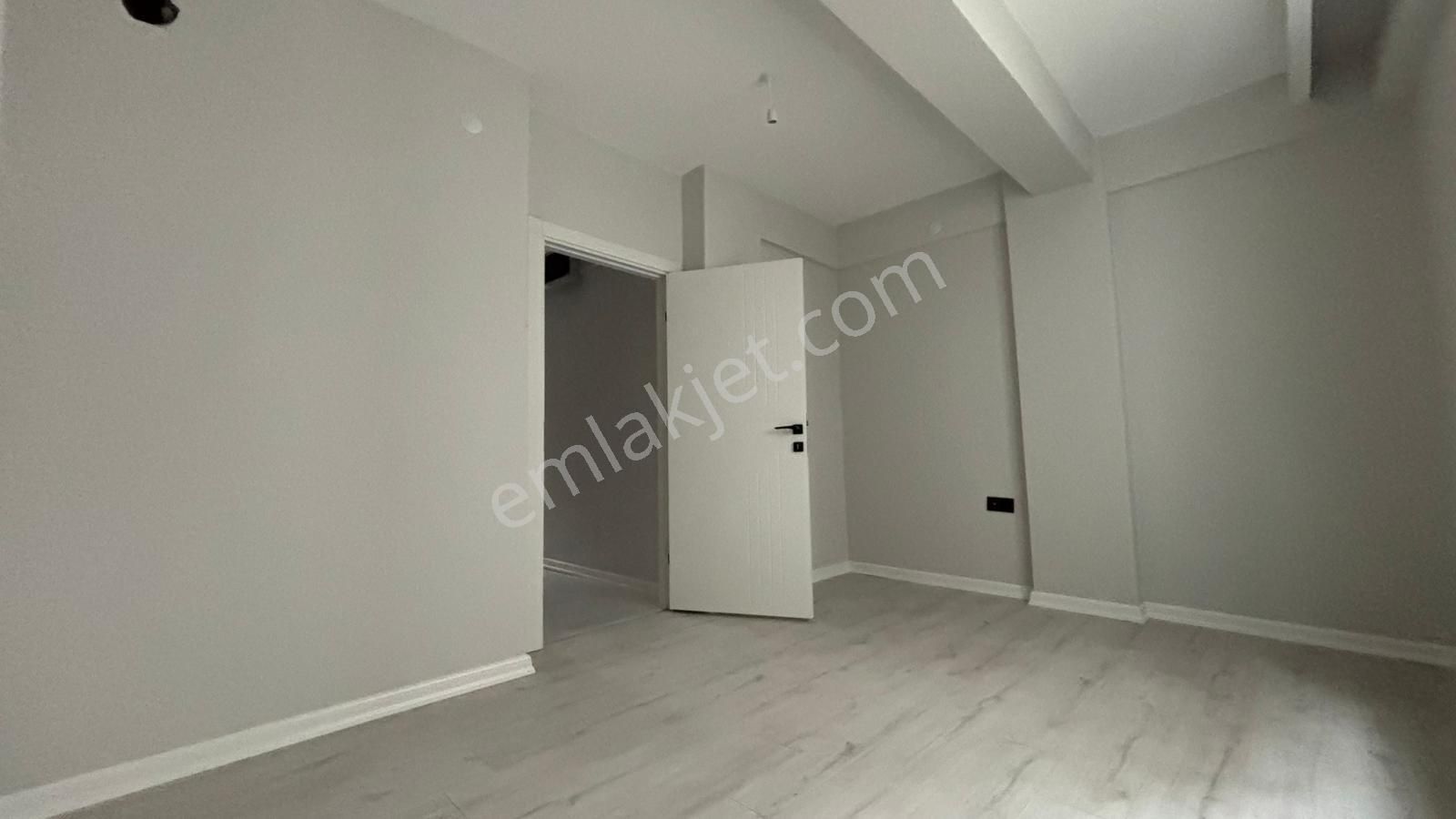 Recep Ümit Emlak'tan Şirintepe Mahallesinde Lüks Satılık 1+1 Daireler Nü - Görsel 16