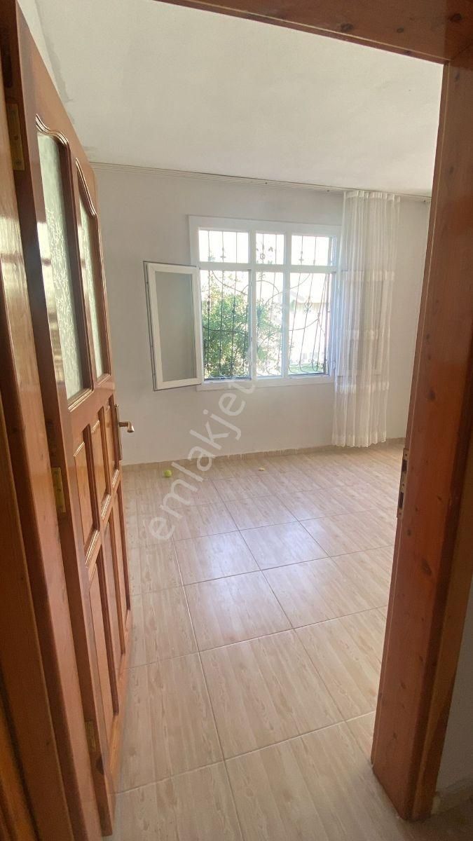 Çilem Gayrimenkul Den Acilll Satılık 3 Katlı Müstakil Ev - Görsel 11