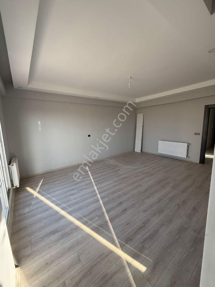 Çilem Gayrimenkulden Geniş Ferah Ultralüx Satılık 3+1 Daire - Görsel 5