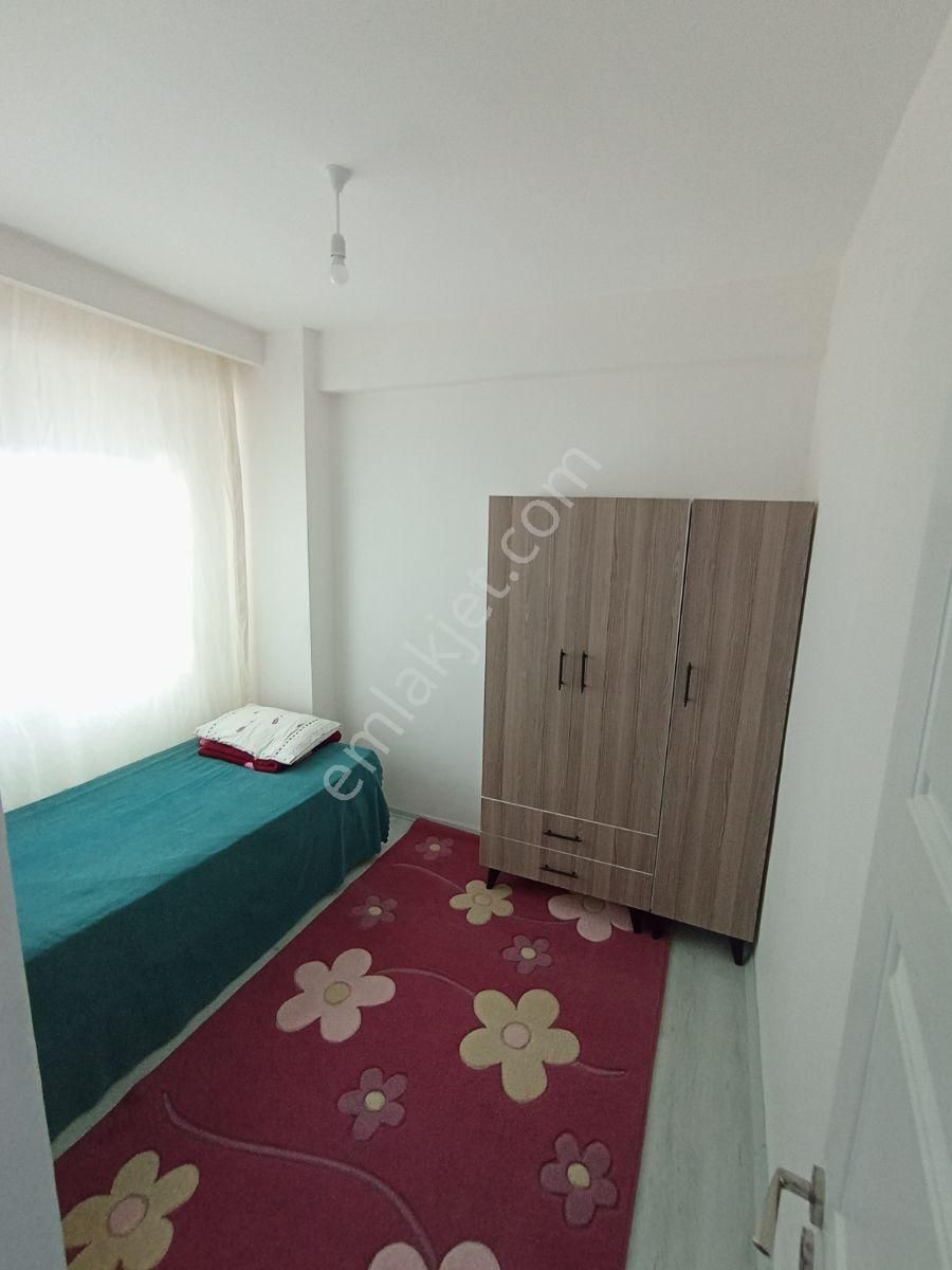 İşlek Cadde Üzeri 1+1 Eşyalı Daire - Görsel 3