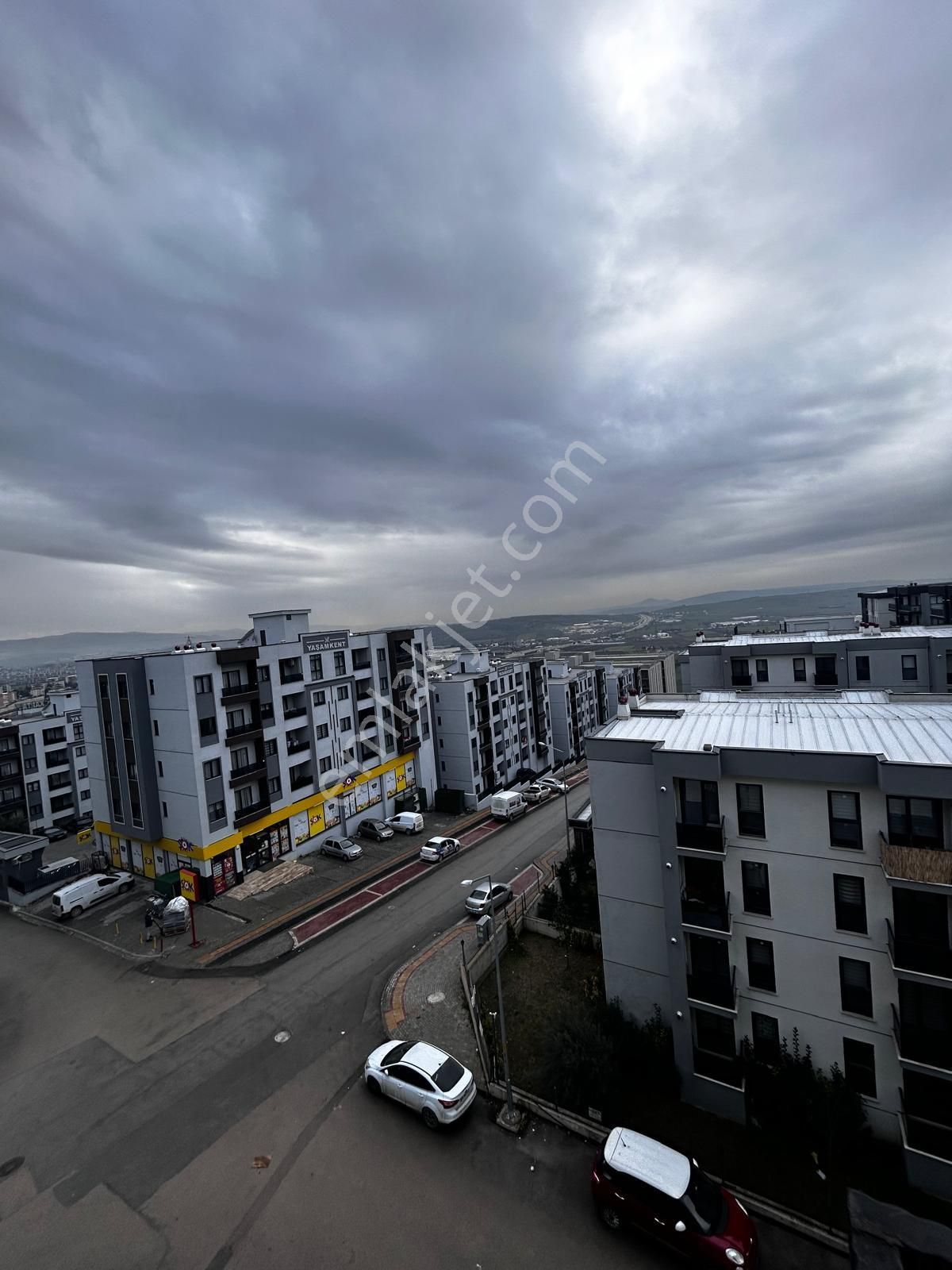 Koç Tepe Evlerinde Kiralık 2+1 Eşyalı Yola Cephe Daire - Görsel 24