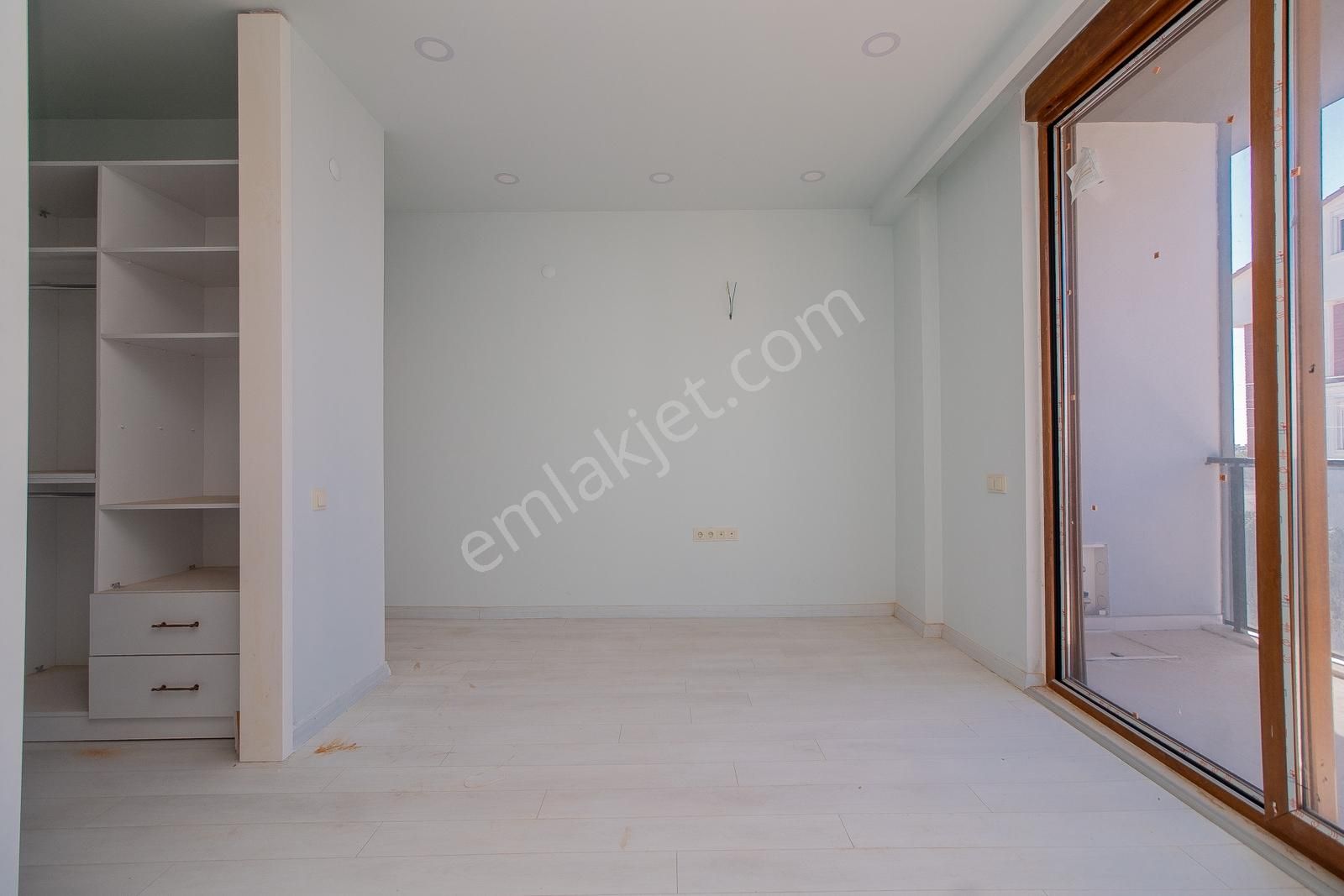 Döşemealtı Çıplaklıda Satılık 4+1 Villa - Görsel 27