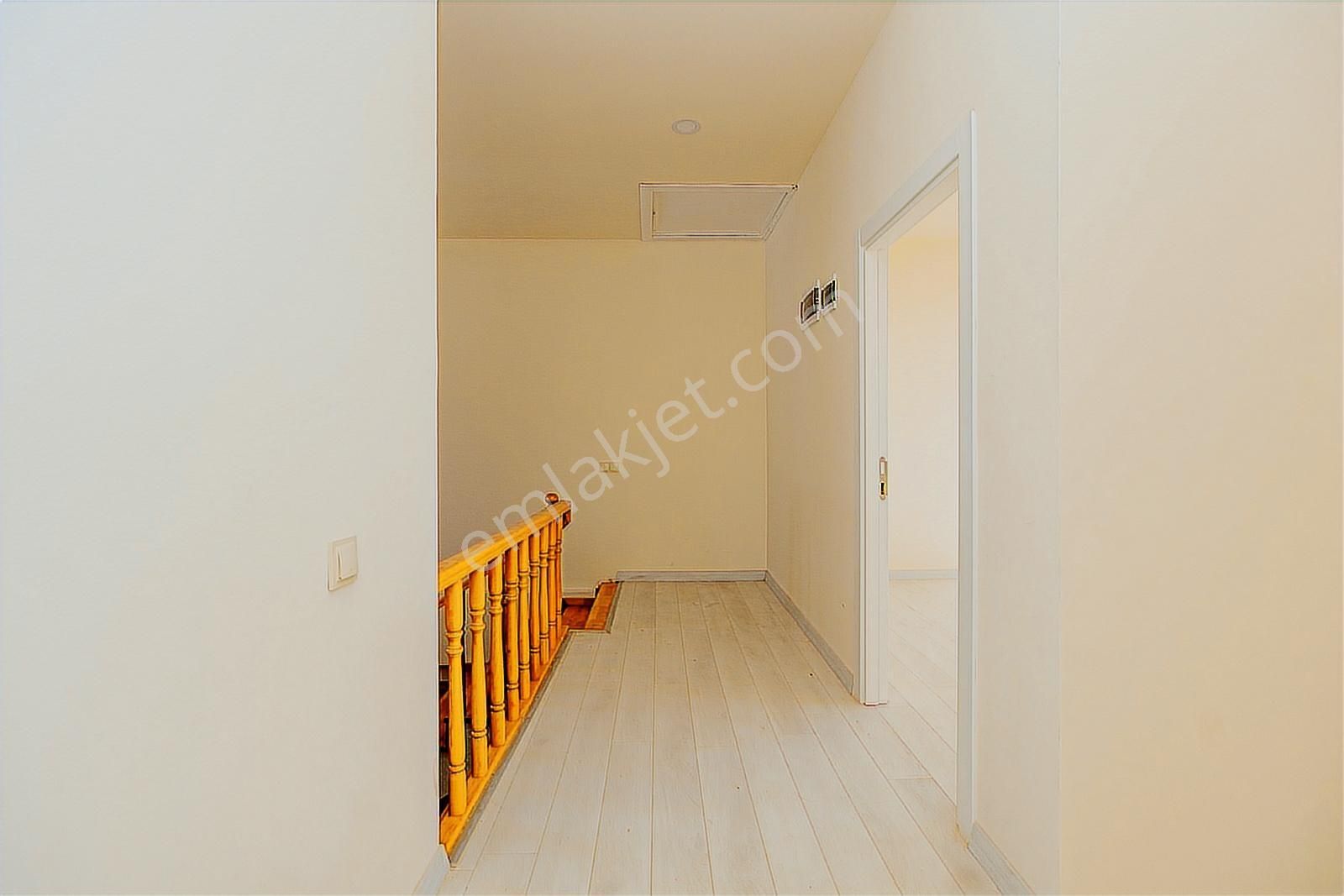 Döşemealtı Çıplaklıda Satılık 4+1 Villa - Görsel 16