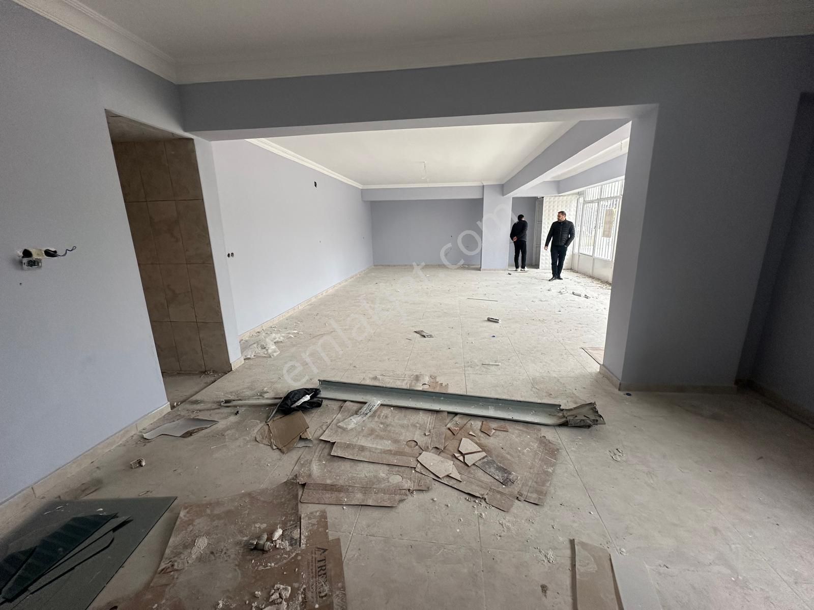 Akev Gayrimenkul'den Gap Bulvarına 2.parselde Kiralık Dükkan - Görsel 6