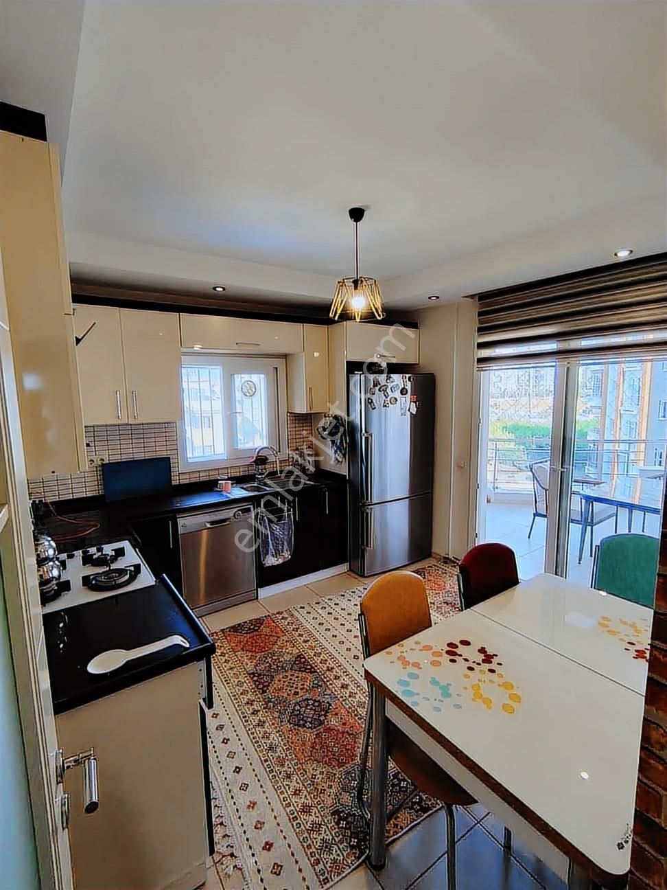 Akkent Mahallesi Doğalgazlı Bağımsız Mutfak 3+1 Satılık Daire