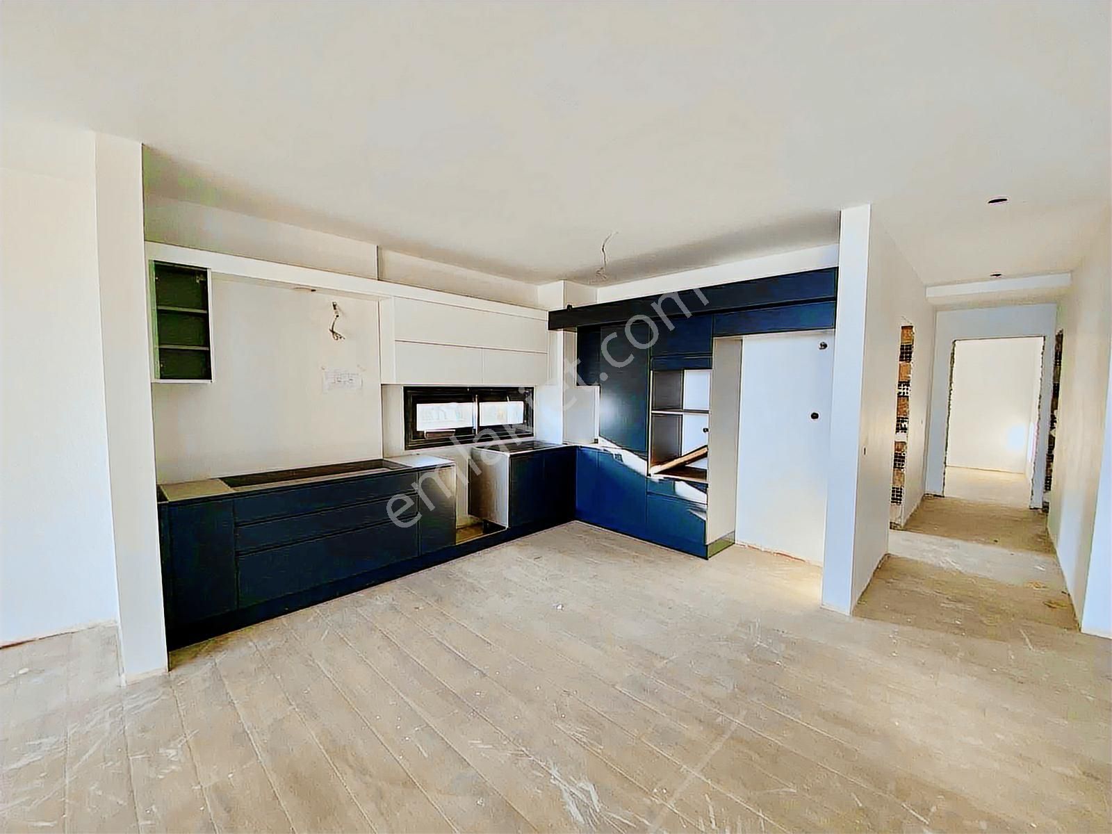 Kuşadası Panoramik Deniz Manzaralı Satılık 3+1 Lüks Daire - Görsel 2