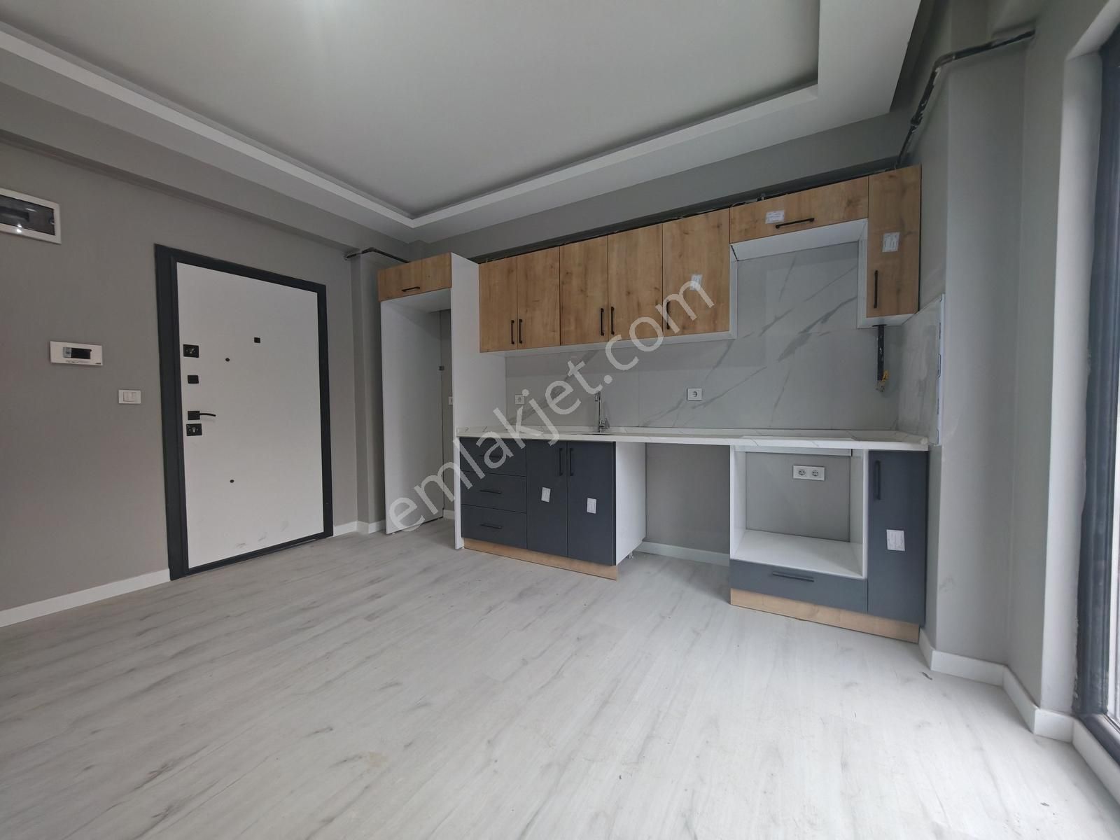 Derince Çenedağ'da Merkezi Konumda Kiralık Home Ofis - Görsel 27