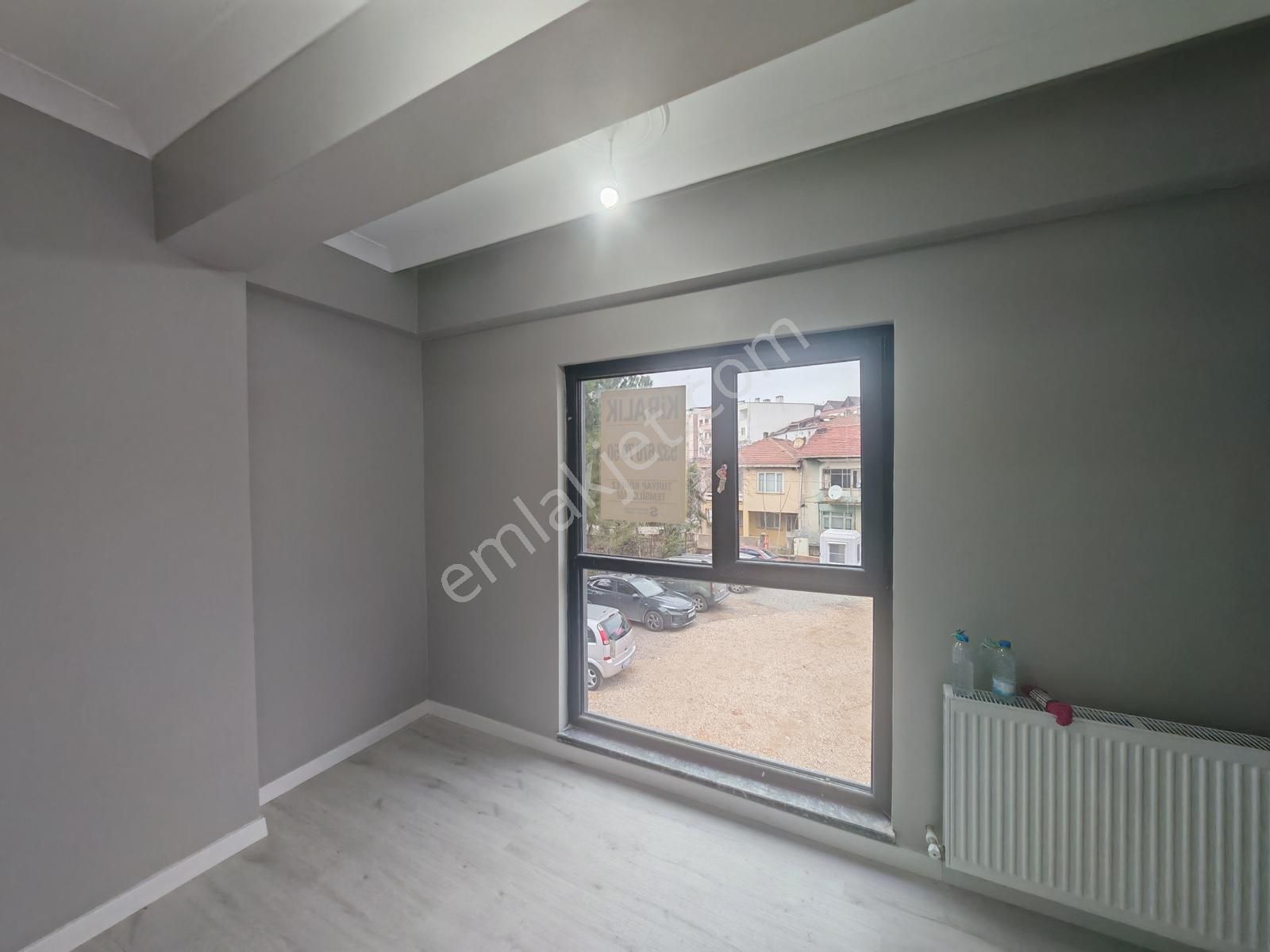 Derince Çenedağ'da Merkezi Konumda Kiralık Home Ofis - Görsel 4