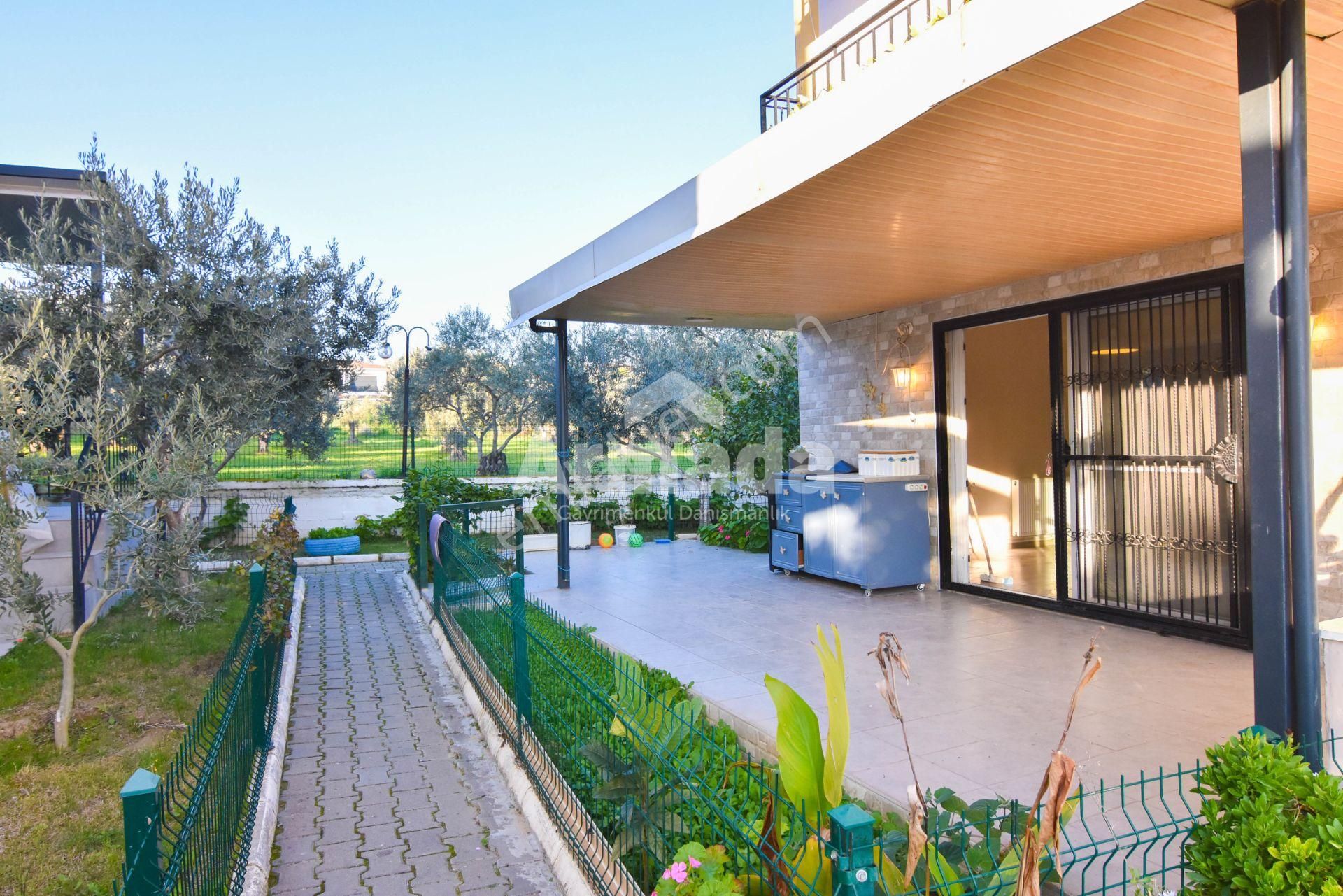 Kuşadası Yavansuda Geniş Bahçe Ve Metrekareye Sahip 1+1 Yazlık - Görsel 13