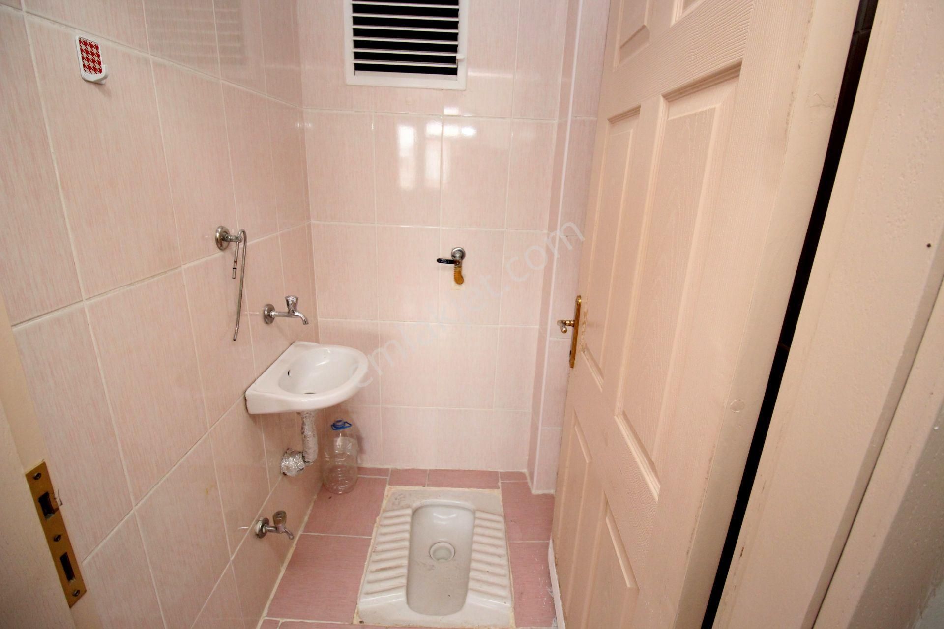 Emre Emlak'tan Topçu'da Arakat Ön Cephe Muhteşem Lokasyonda Kiralık 3+1 Daire - Görsel 20