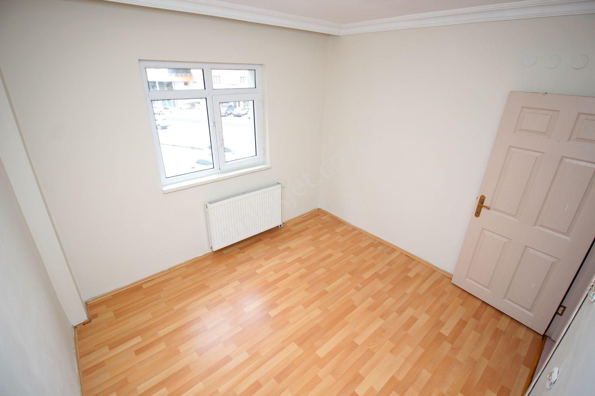 Emre Emlak'tan Topçu'da Arakat Ön Cephe Muhteşem Lokasyonda Kiralık 3+1 Daire - Görsel 16