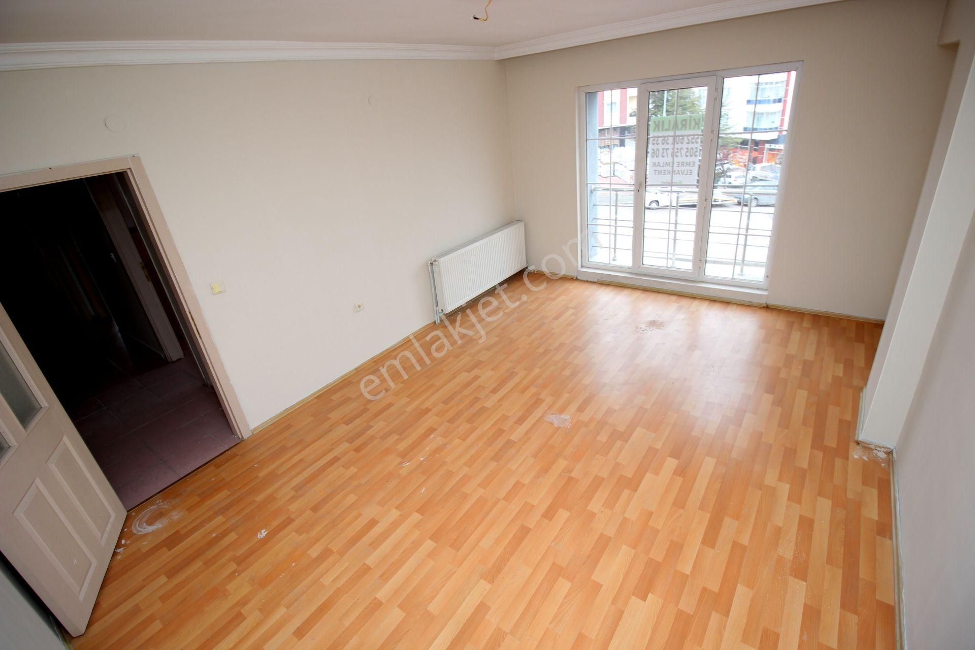 Emre Emlak'tan Topçu'da Arakat Ön Cephe Muhteşem Lokasyonda Kiralık 3+1 Daire - Görsel 8