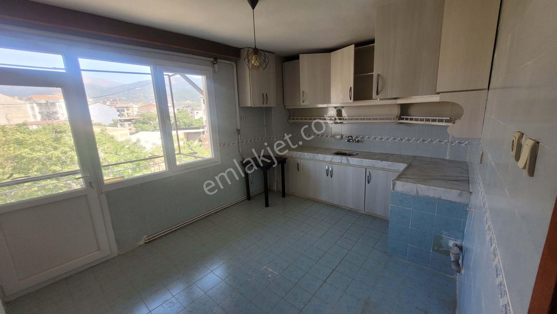 Meta'dan 3+1 Doğalgazlı Cadde Üzeri Geniş Daire - Görsel 5