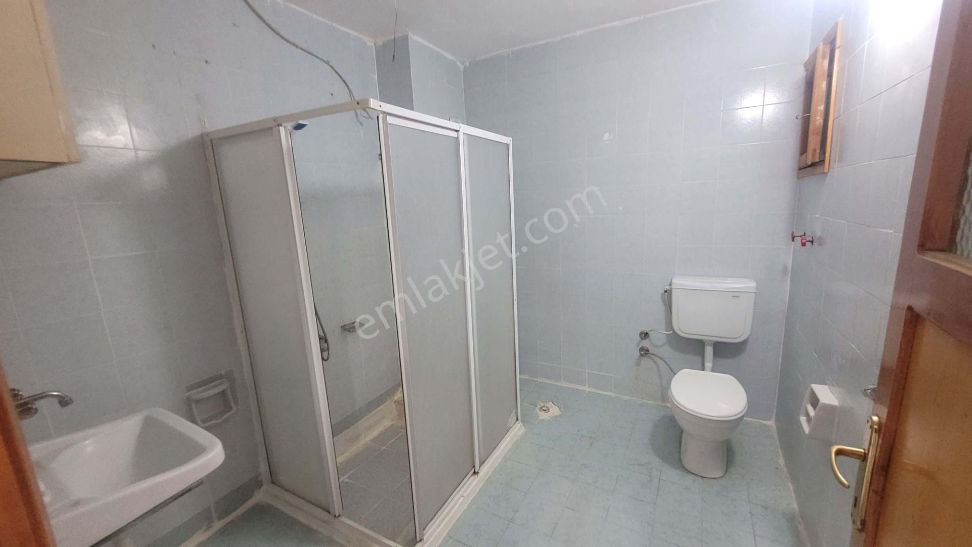 Meta'dan 3+1 Doğalgazlı Cadde Üzeri Geniş Daire - Görsel 6