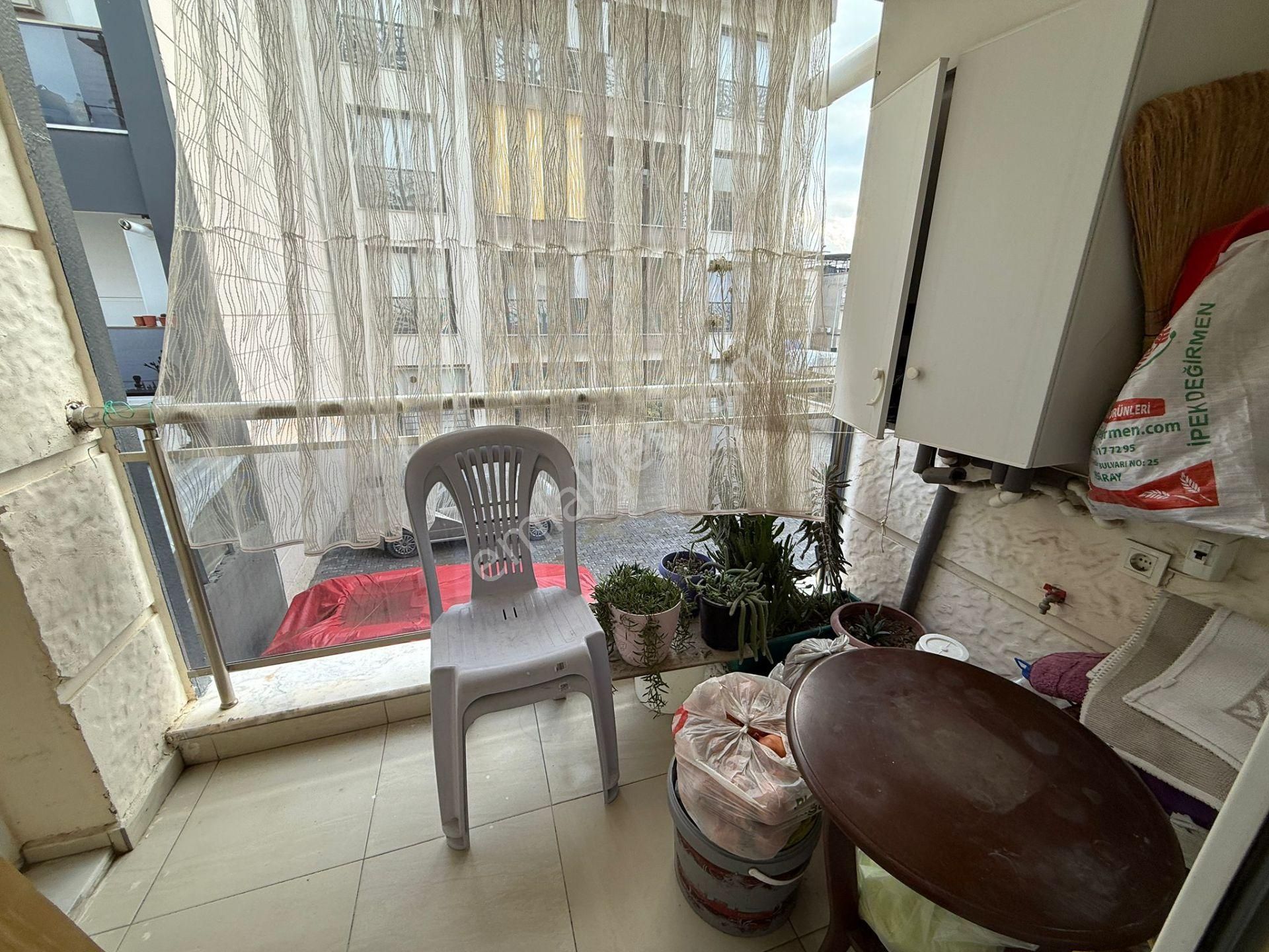 🏡muradiye Mahallesi 🏡 ✅2+1 100 M2 3 Katlınım 2 Katı ❇️kombi Petekli Full Özelikli Arakat - Görsel 16