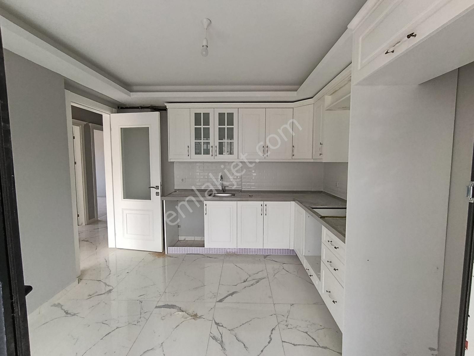 Kariyer Gmden İnegöl Alanyurtta Lüks Sitede 2+1 Kiralık Daire - Görsel 14