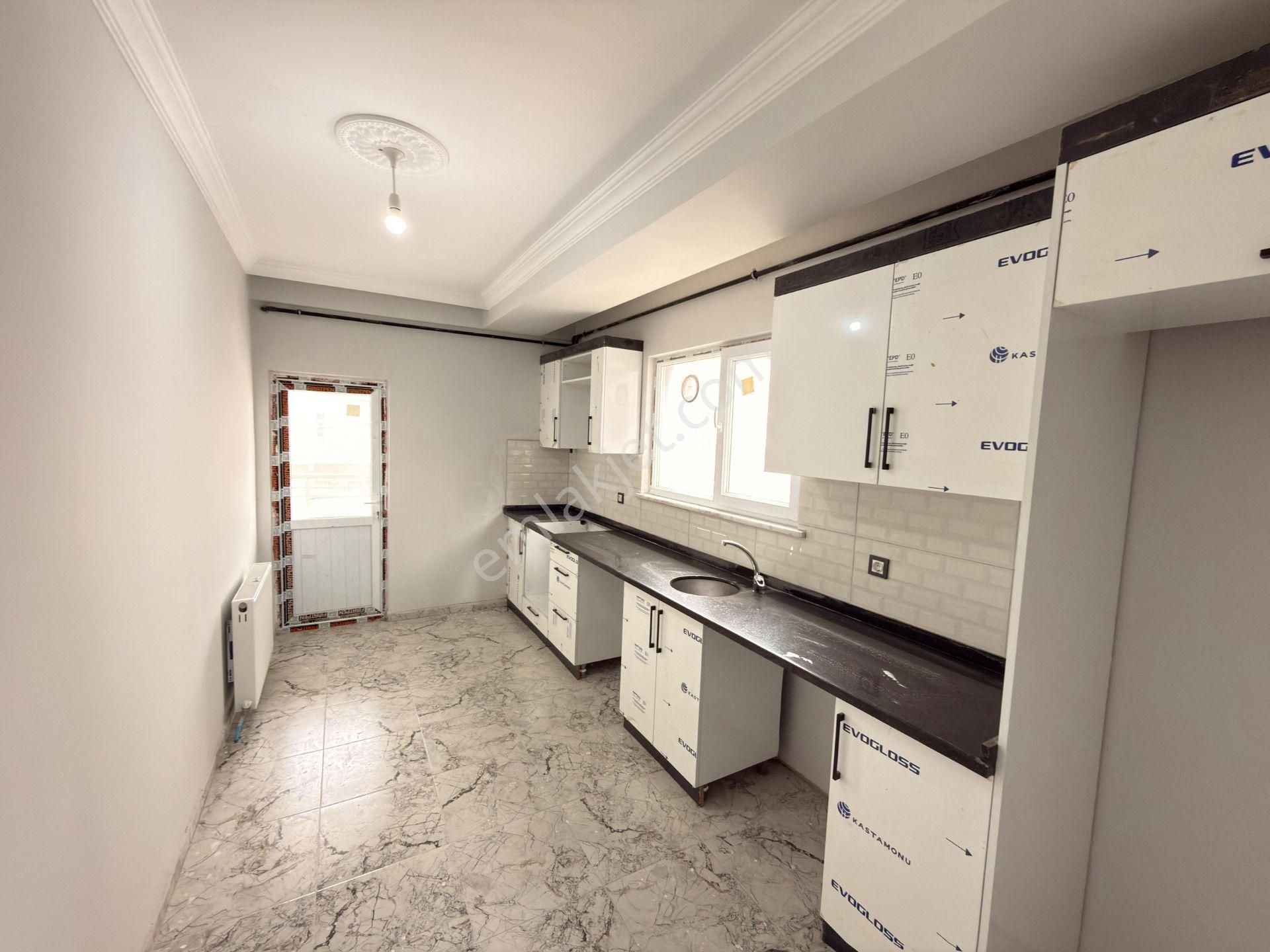 Güvenden Çarşı İçi İskanlı Ön Cephe 2+1 Satılık Daire - Görsel 18