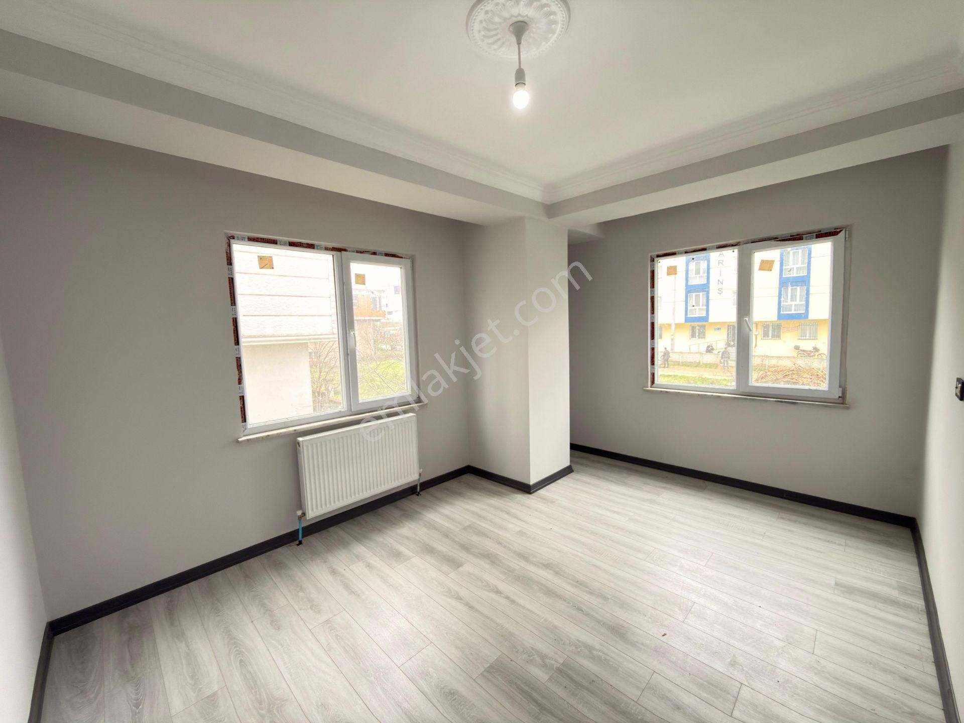 Güvenden Çarşı İçi İskanlı Ön Cephe 2+1 Satılık Daire - Görsel 9