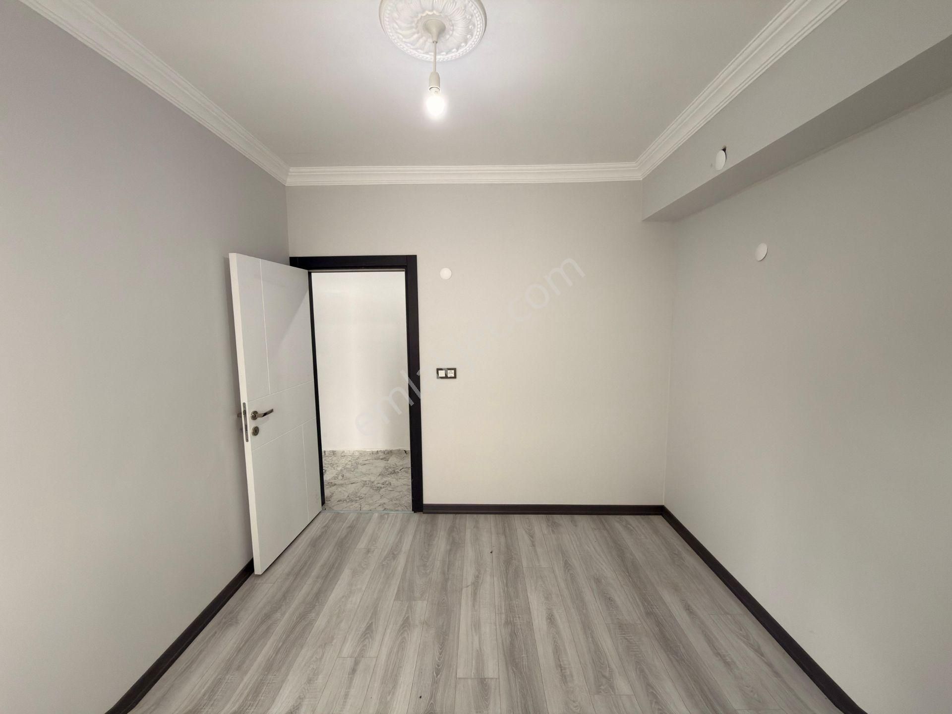 Güvenden Çarşı İçi İskanlı Ön Cephe 2+1 Satılık Daire - Görsel 10