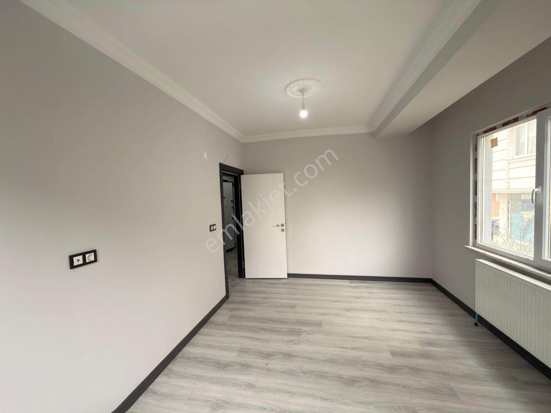 Güvenden Çarşı İçi İskanlı Ön Cephe 2+1 Satılık Daire - Görsel 14