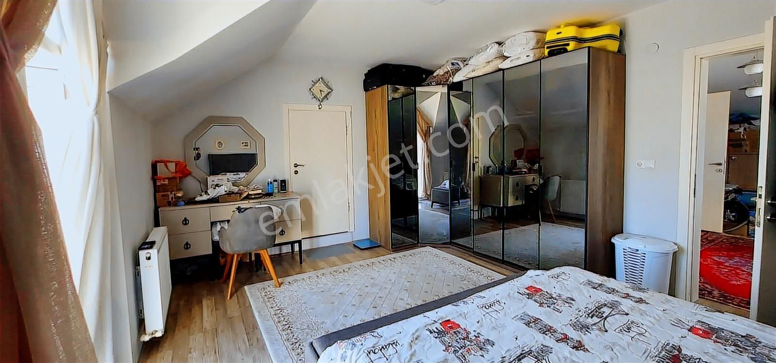 Kariyer Gm 'den Çevre Yolunda Panoroma Sitesi Satılık Dubleks - Görsel 11