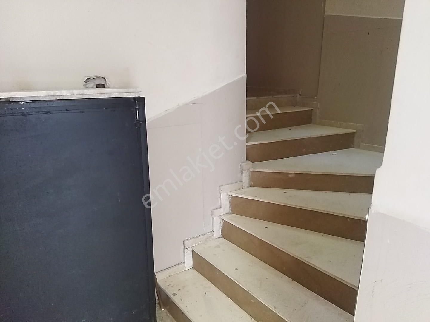 Bayraklı Gümüşpala Emek Mahallesinde Satılık 2+1 Daire - Görsel 21