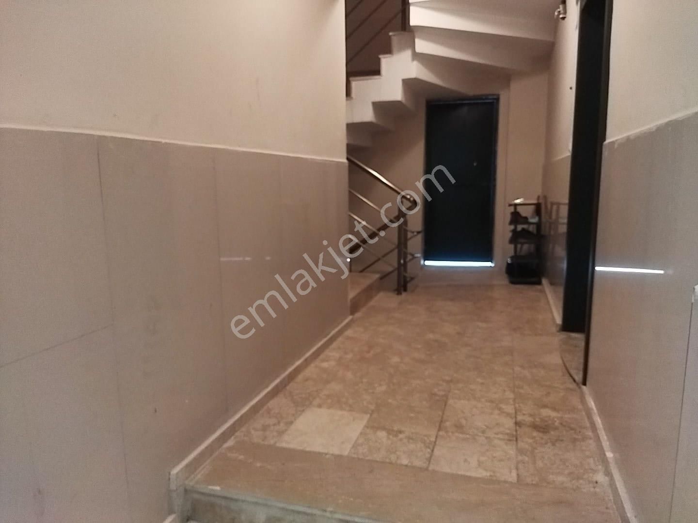 Bayraklı Gümüşpala Emek Mahallesinde Satılık 2+1 Daire - Görsel 11