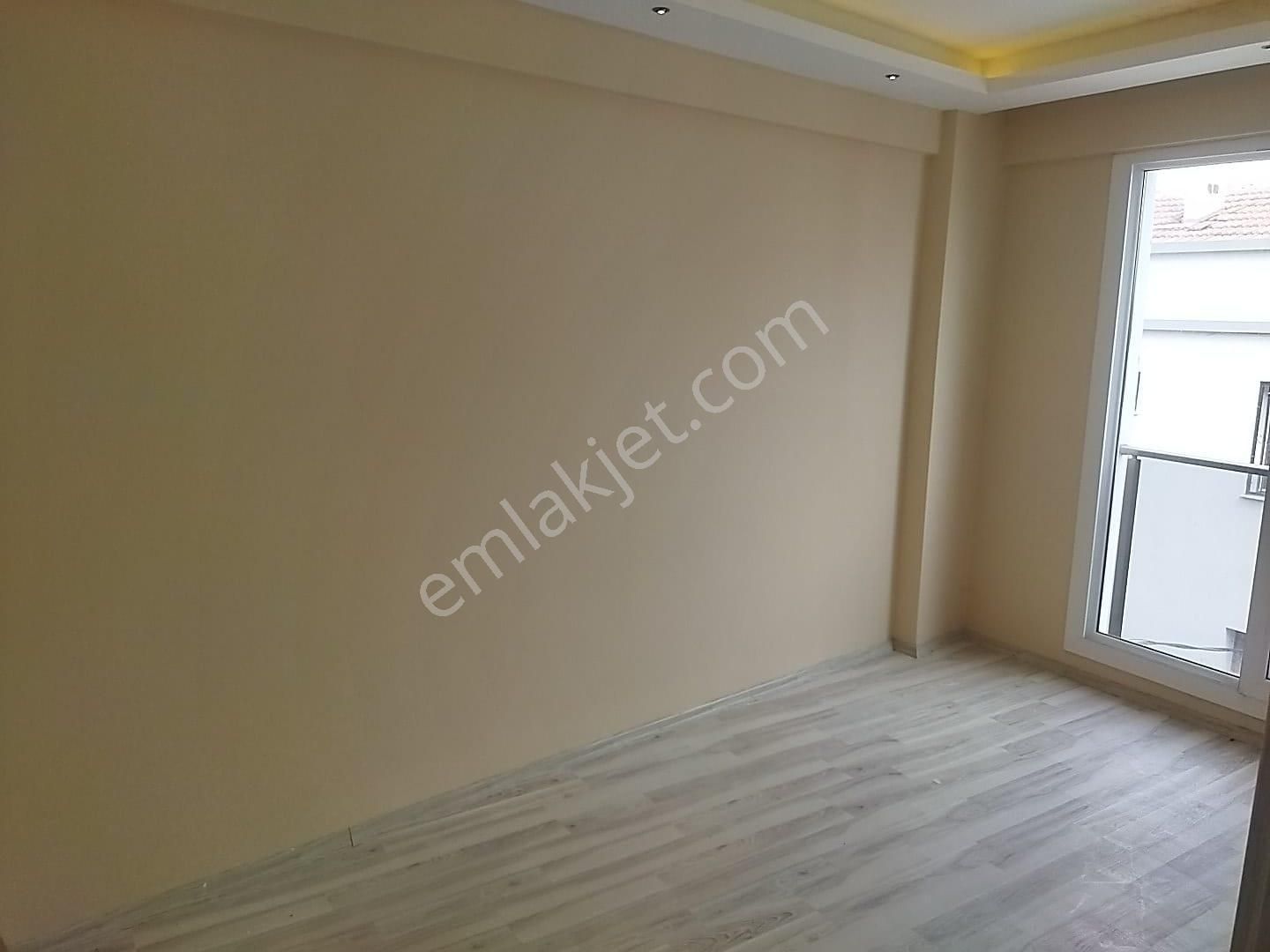 Bayraklı Gümüşpala Emek Mahallesinde Satılık 2+1 Daire - Görsel 4