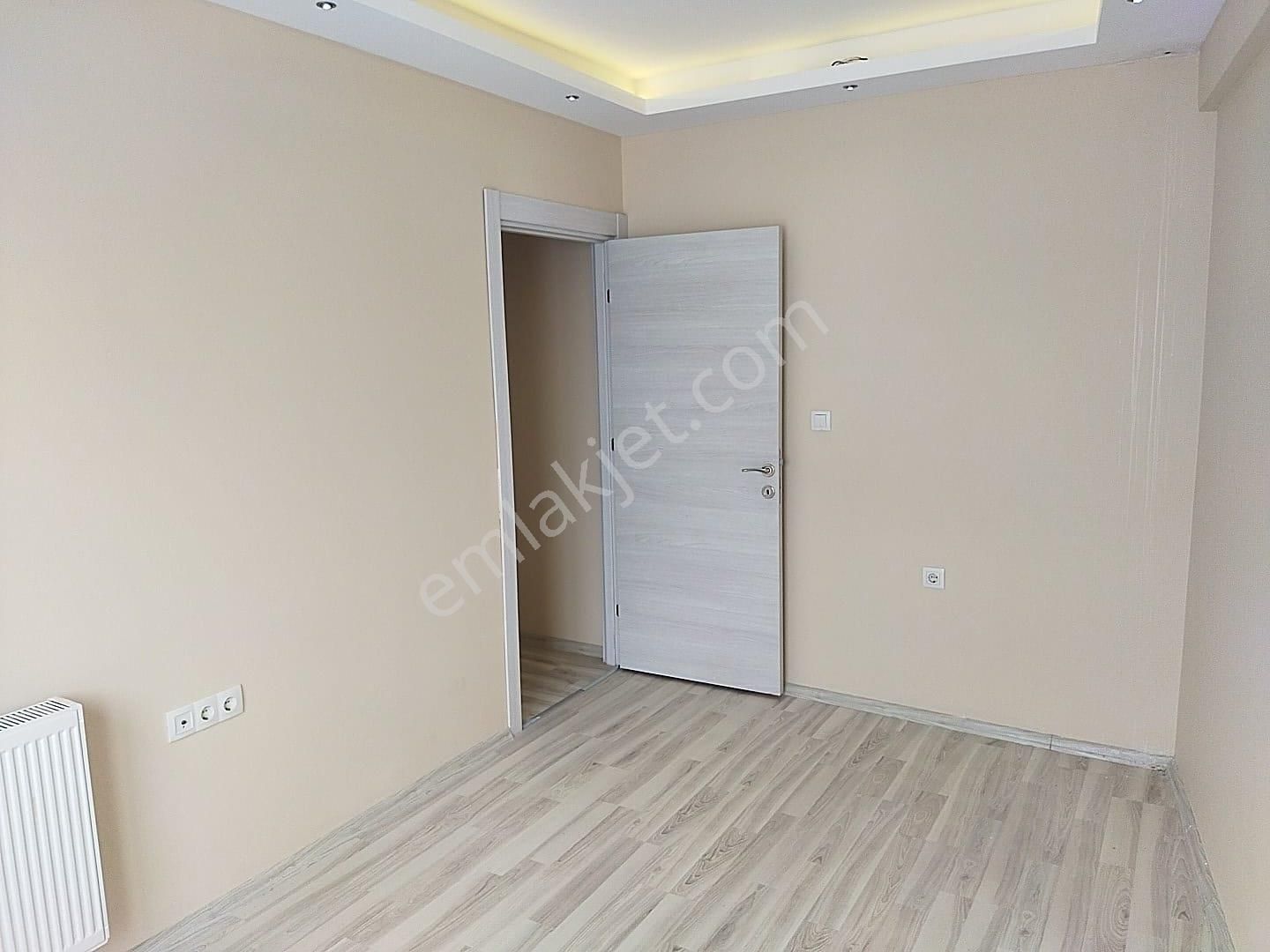 Bayraklı Gümüşpala Emek Mahallesinde Satılık 2+1 Daire - Görsel 5