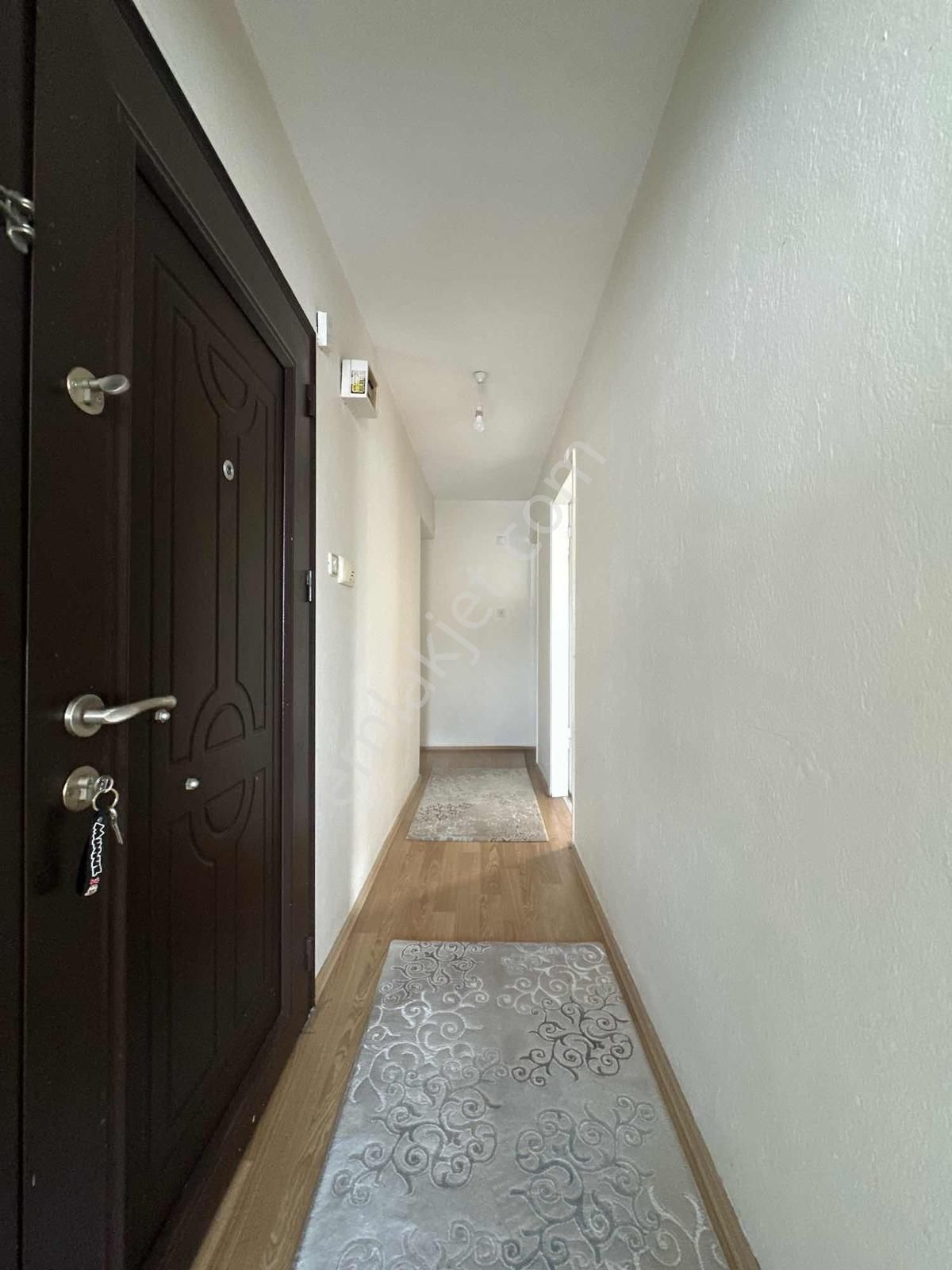 Üçyol Metroya Yürüme Mesafesinde Satılık 3+1 Bakımlı Daire - Görsel 23