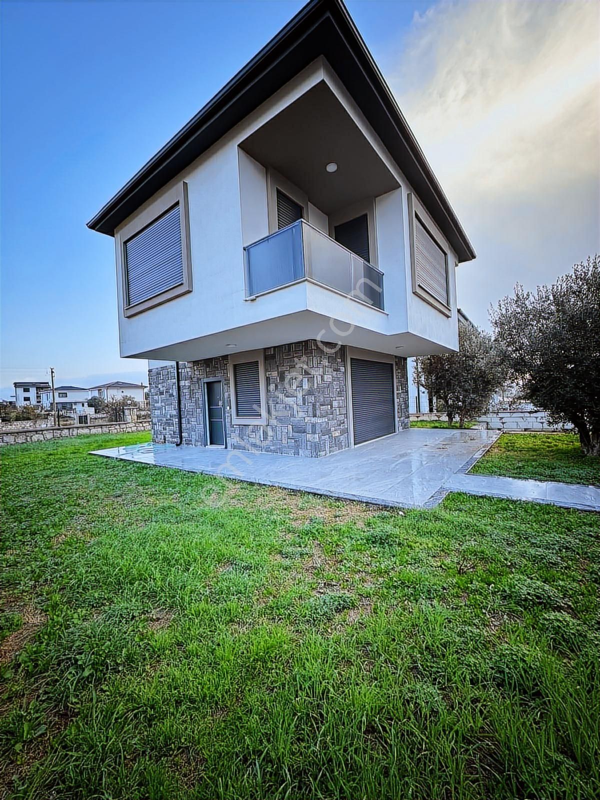 Mordoğan Emlaktan Cadde Üzerinde 3+1 Satılık Müstakil Yazlık - Görsel 15