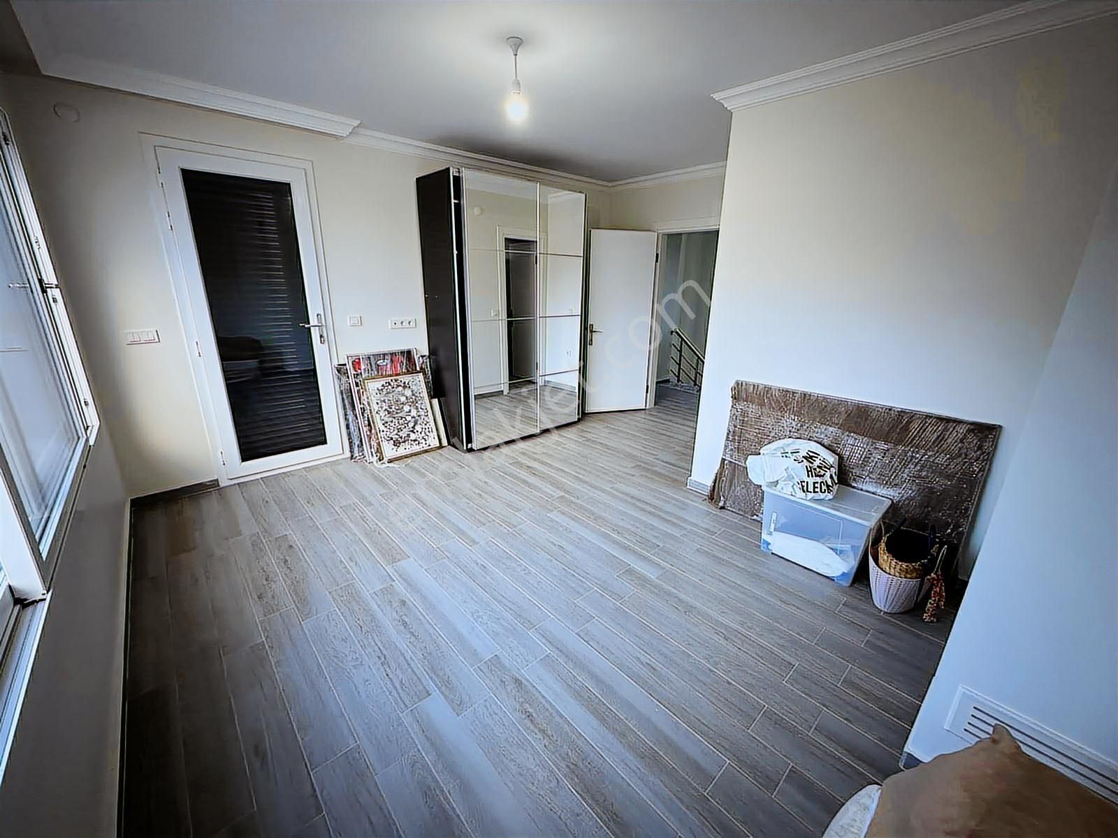 Mordoğan Emlaktan Cadde Üzerinde 3+1 Satılık Müstakil Yazlık - Görsel 19