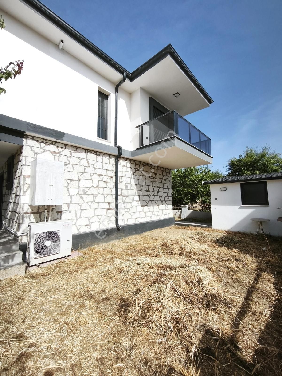 Mordoğan Merkez'de Emsalsiz Lokasyonda Tam Müstakil Lüks Villa - Görsel 29